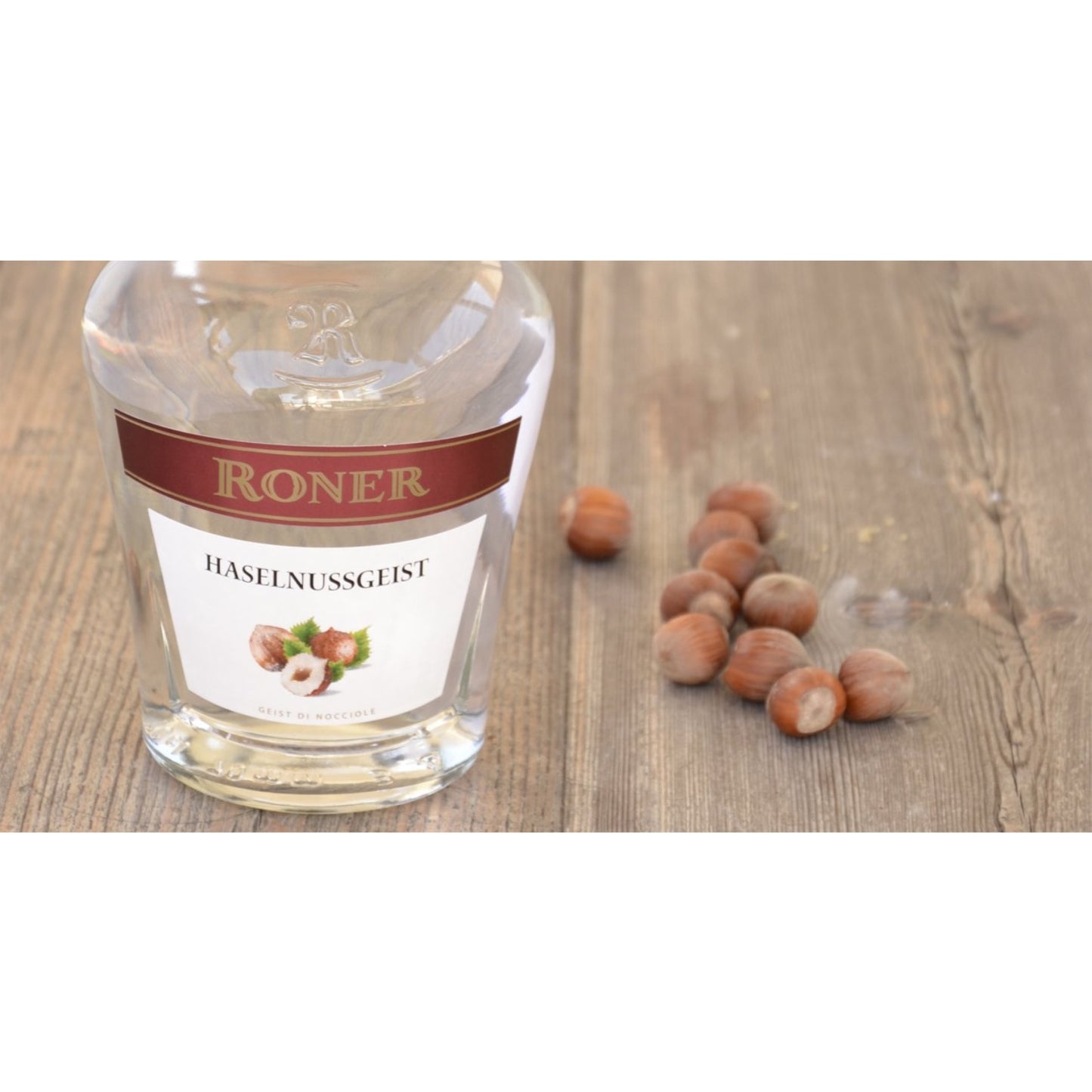 Haselnussgeist „Roner“, 0,7l