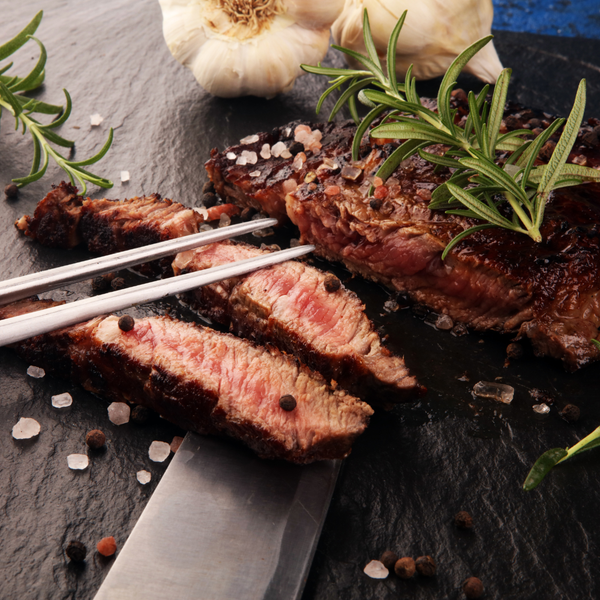 Rind & gegrilltem Fleisch