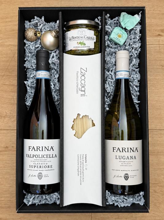 Italienische Genussbox mit Lugana & Valpolicella - Mit Weihnachtskugeln